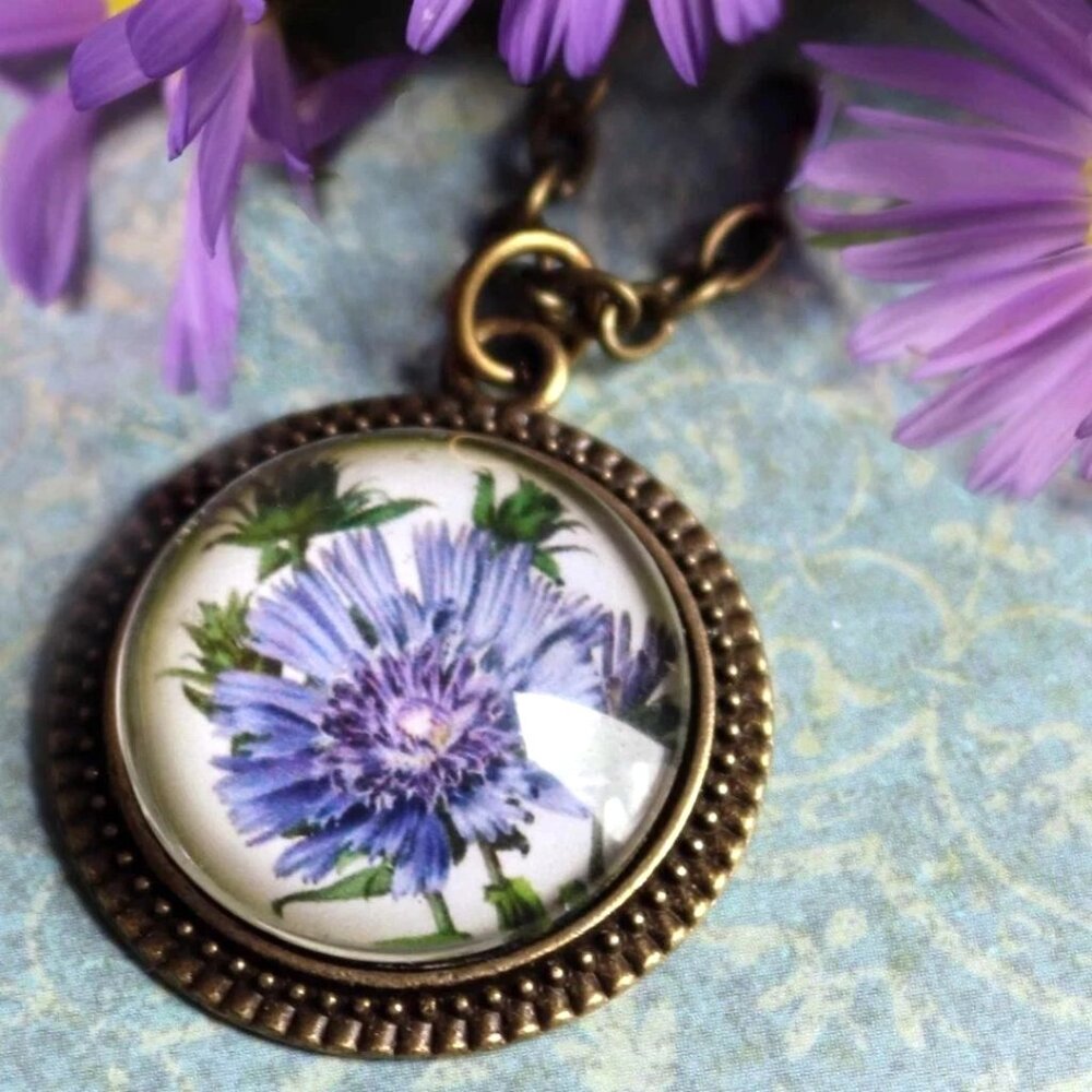 Purple Aster Flower Ornate Pendant Necklace - Antique Cottage Core Jewelry‎
